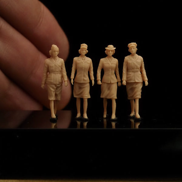 Allied Female Internal Service Team of Four during World War II LSSNO144 1/35/48/64/72/87/100/144