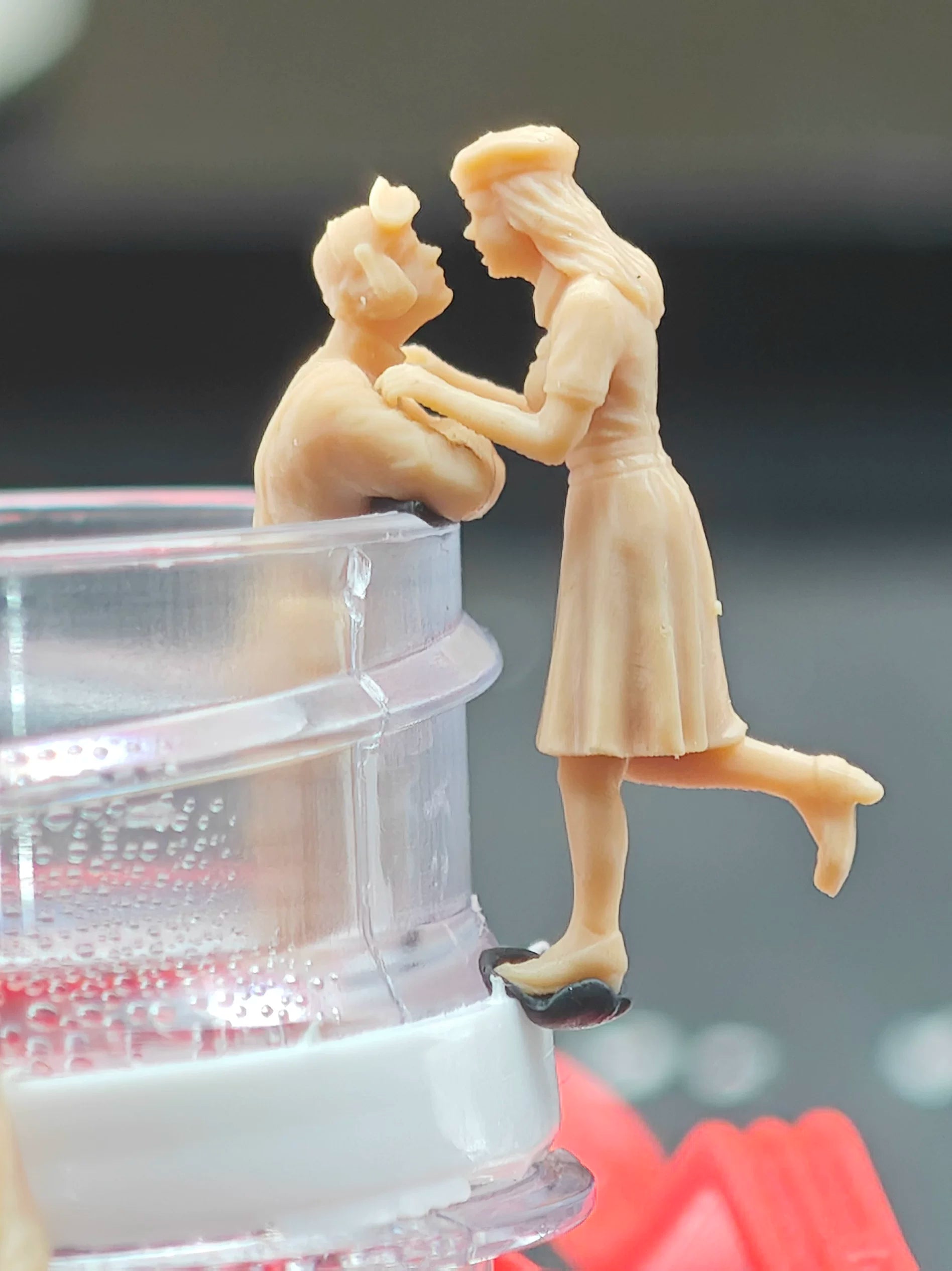 The Kiss of Victory for the US Army in World War II, 2-person group LSSNO173 1/35/48/64/72/87/100/144