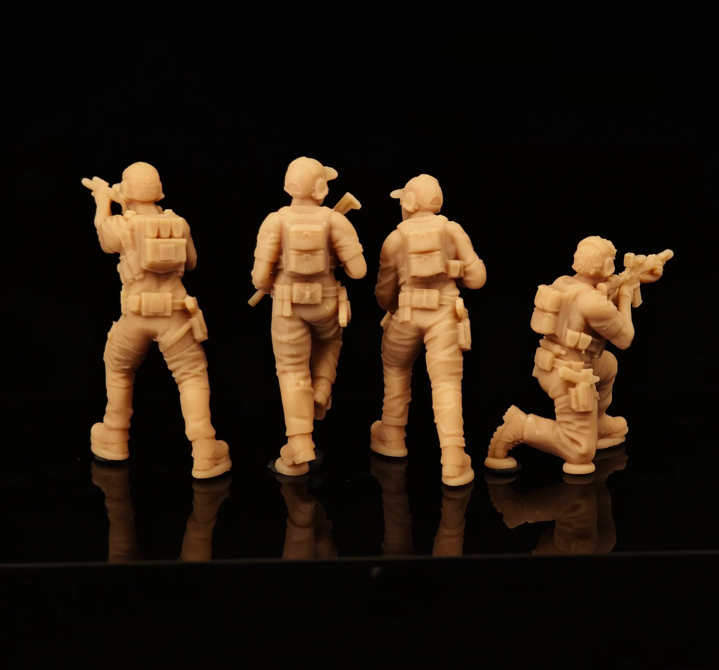 Modern SAS (Special Air Service) - 4 people LSSNO218 1/35/48/64/72/87/100/144