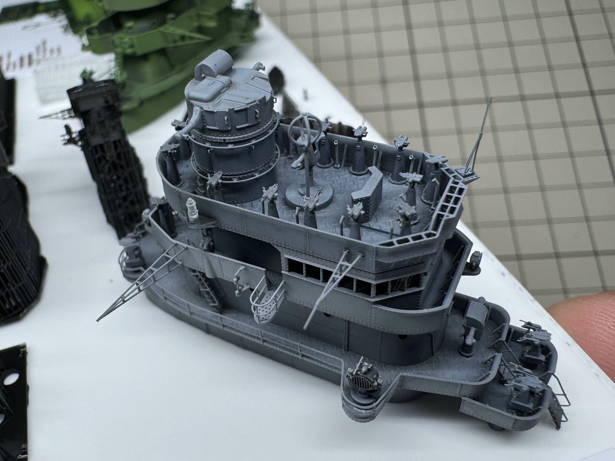SSMODEL R350058 1/350Compare