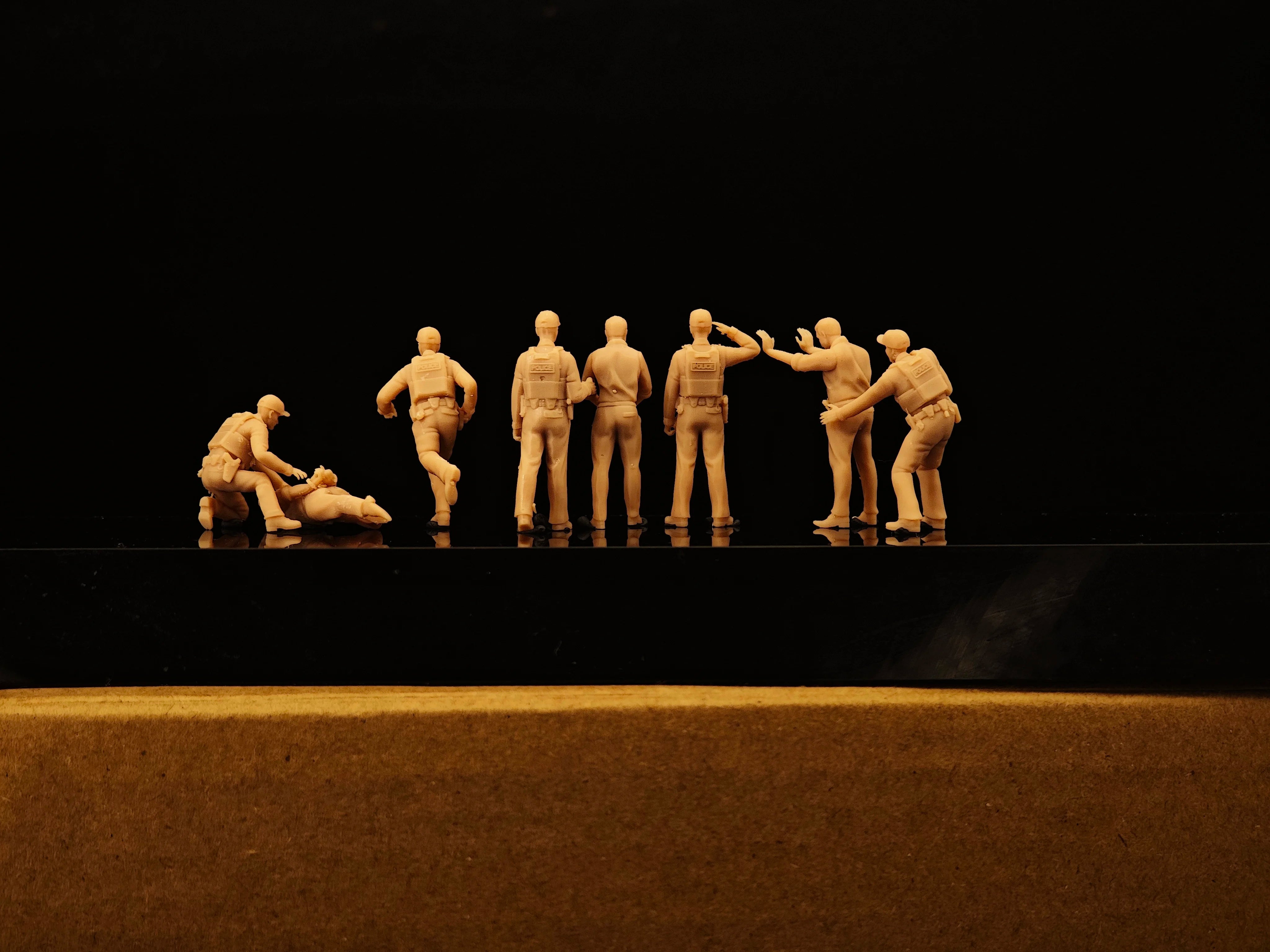 Miniature model of Modern Police 8 soldiers LSSNO242 1/35/48/64/72/87/100/144