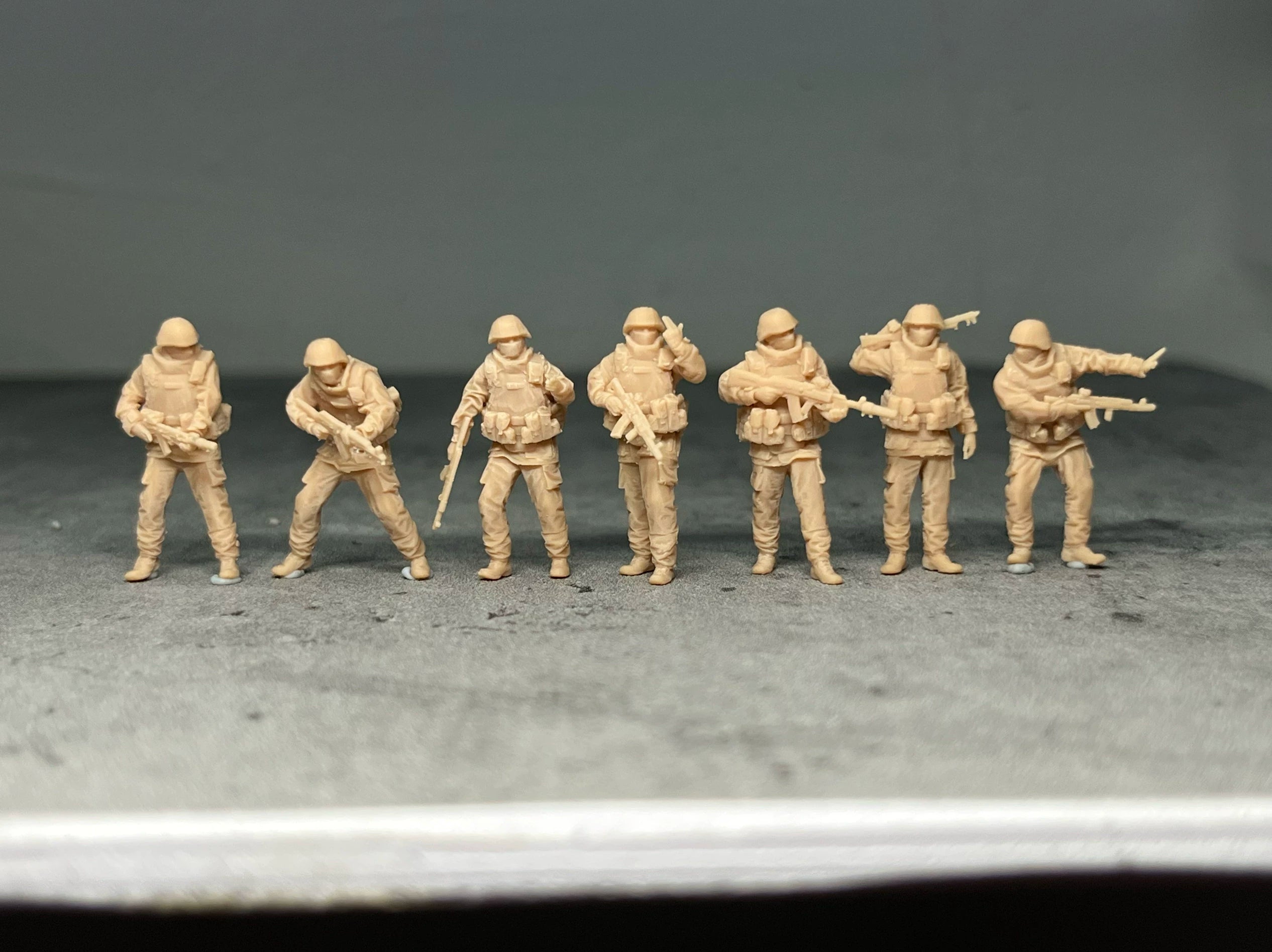 Russian 7-man soldier group LSSNo53 1/35/48/64/72/87/100/144