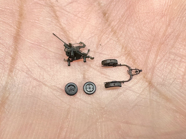 SSMODEL G350012   350 scale German Navy 20 mm C30 machine gun & transporter