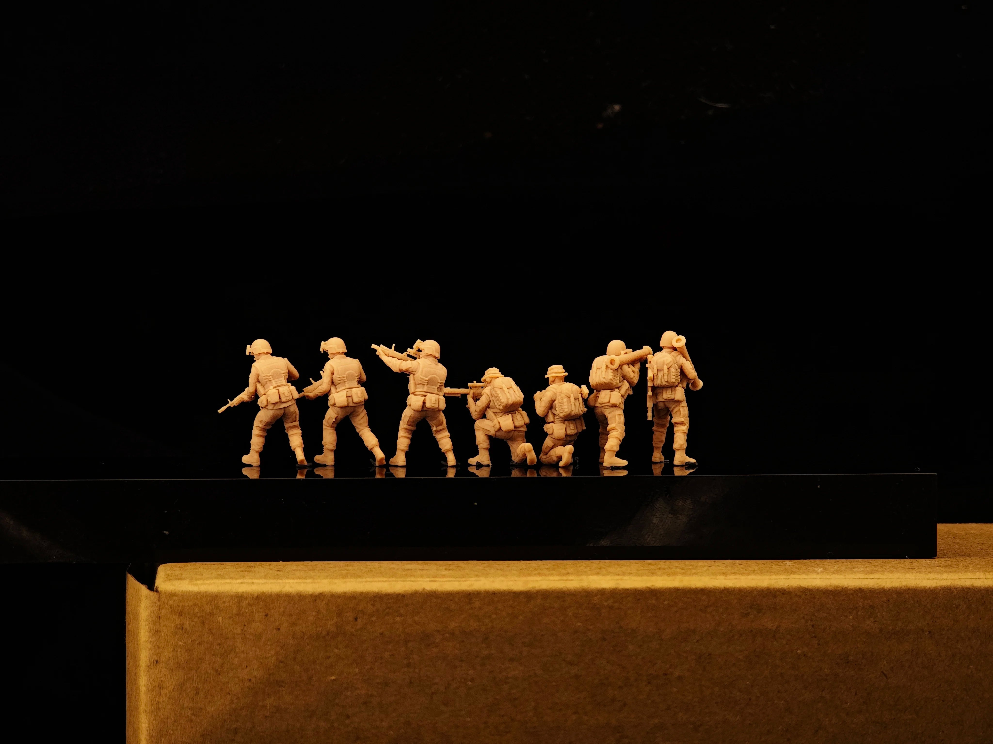 Modern PLA Army (PLA) - 7-man figure  LSSNO260 1/35/48/64/72/87/100/144