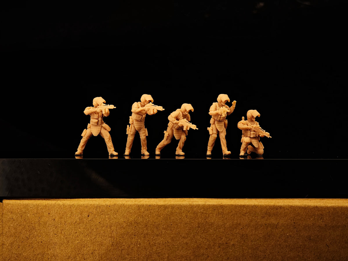 5 members of the German GSG9 special forces LSSNO250 1/35/48/64/72/87/100/144 — detail view 3