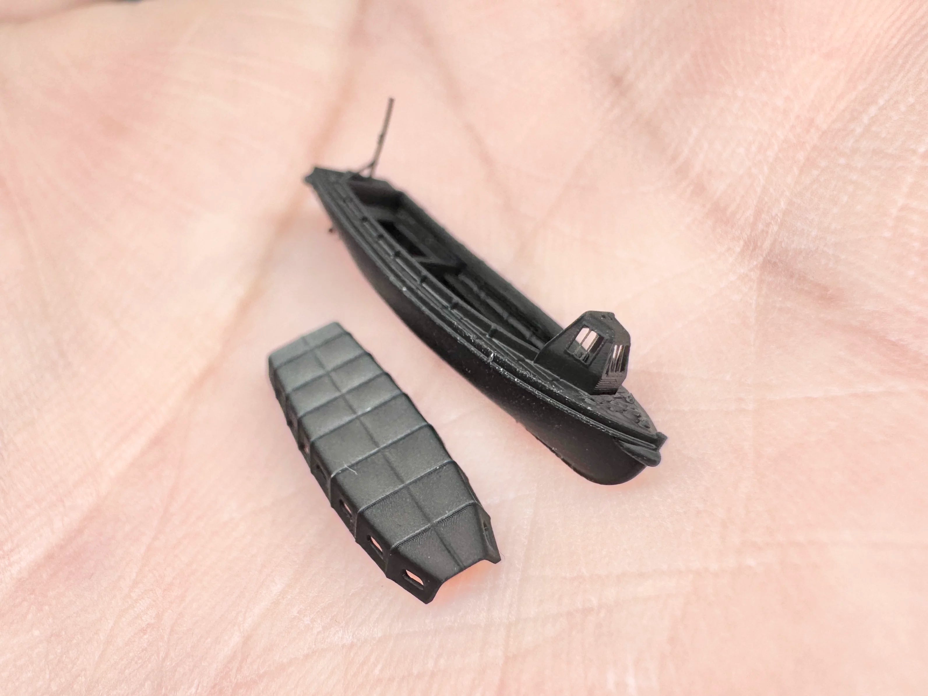 SSMODEL R350105  1/350 scale fire boats within 8 meters for expulsion