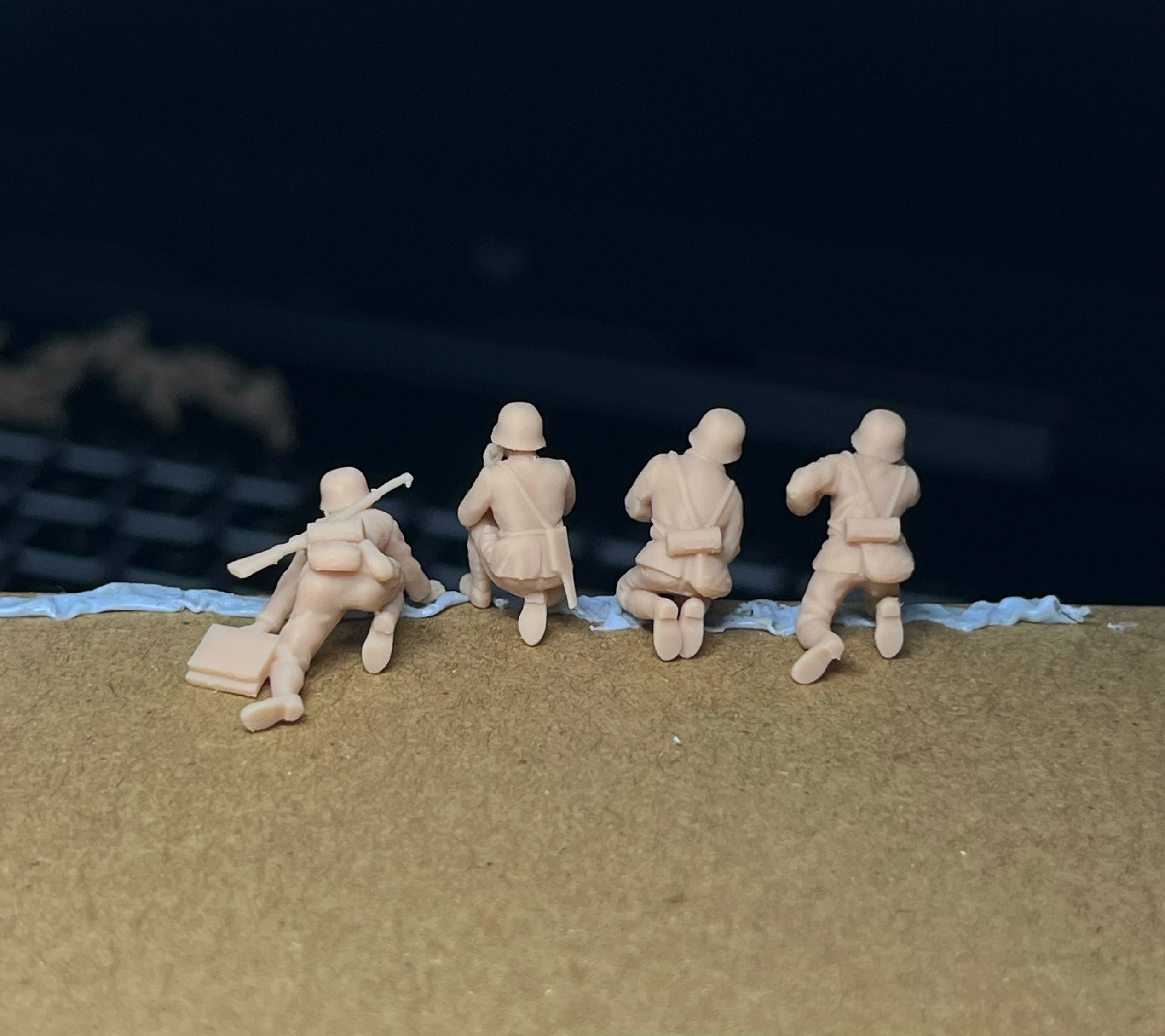 WWII Nationalist Army 37mm gun 4-man team LSSNO67 1/35/48/64/72/87/100/144