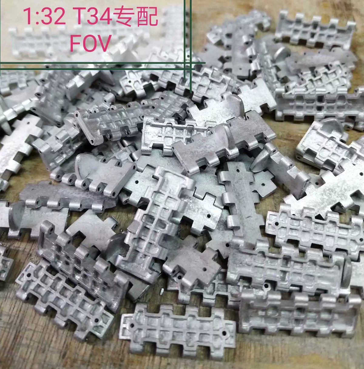 SSMODEL  32061B is equipped with FOVT34 tank model 1/32 metal tracks with pins