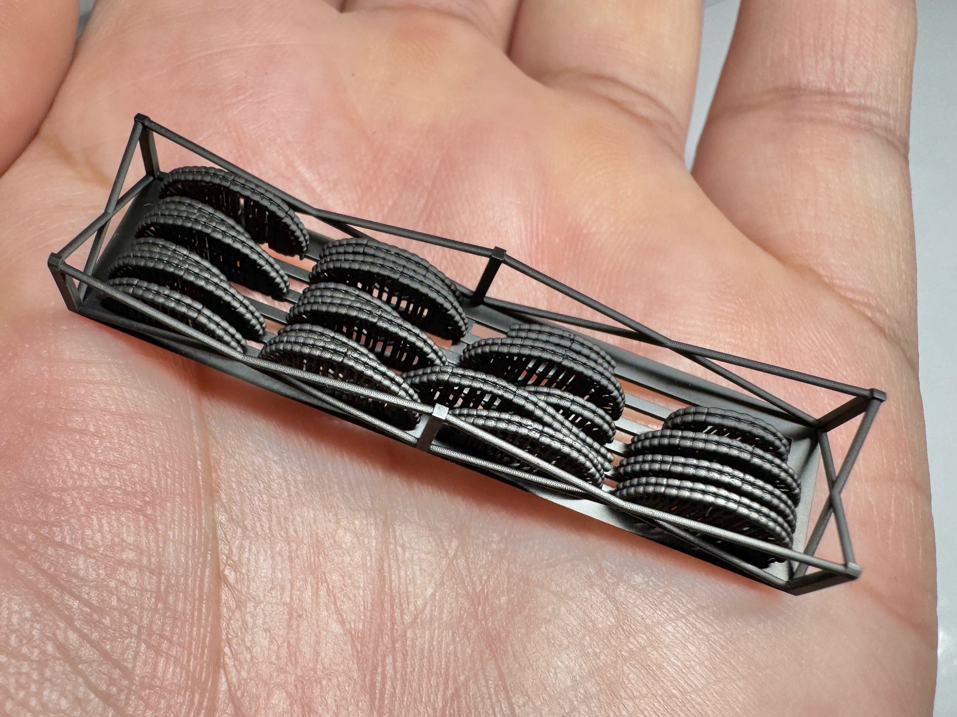SSMODEL R350082 1/350 scale galloping platform sandbags