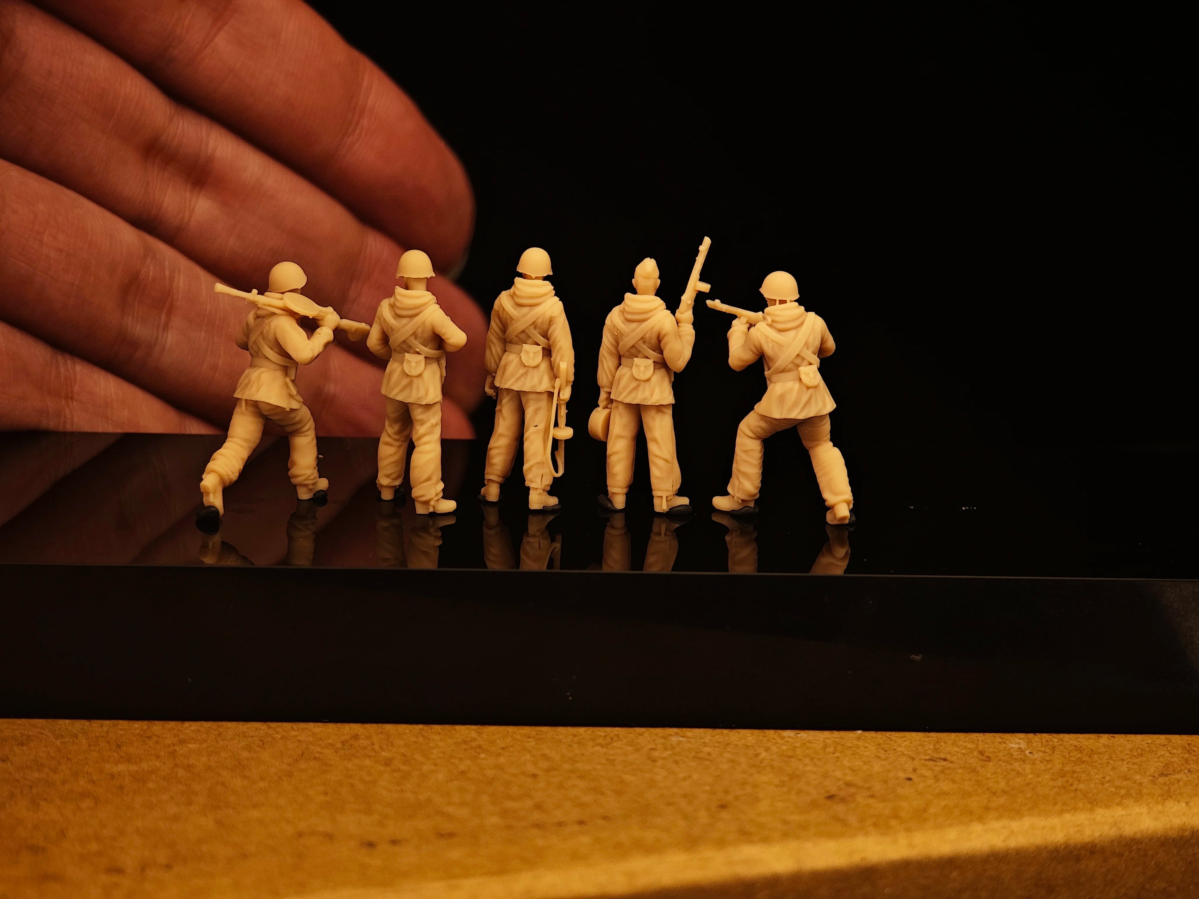 WWII Soviet assault engineer brigade 5-man LSSNO307 1/35/48/64/72/87/100/144