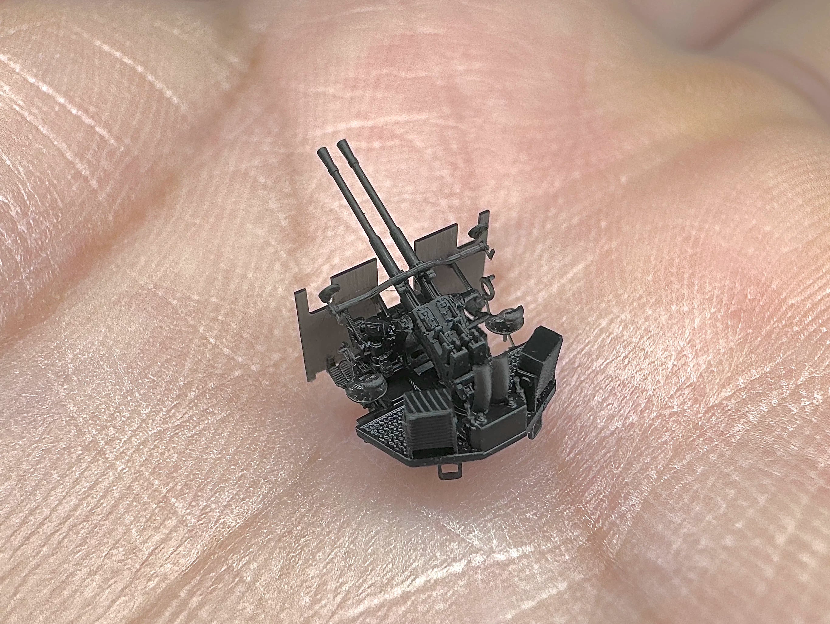 SSMODEL R350061   1/350Proportional Type 5 40mm cannon imitation Bofors angle adjustable