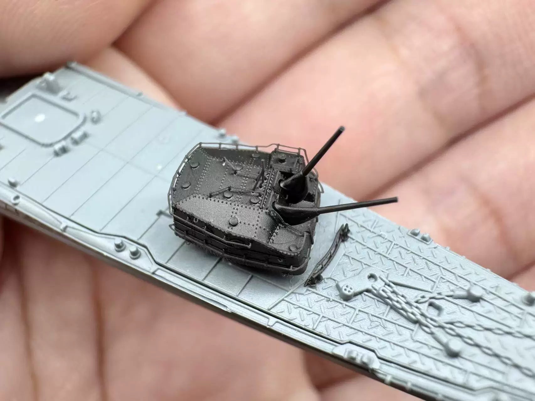 SSMODEL R700088 1/700 scale sheep face 127 cannons