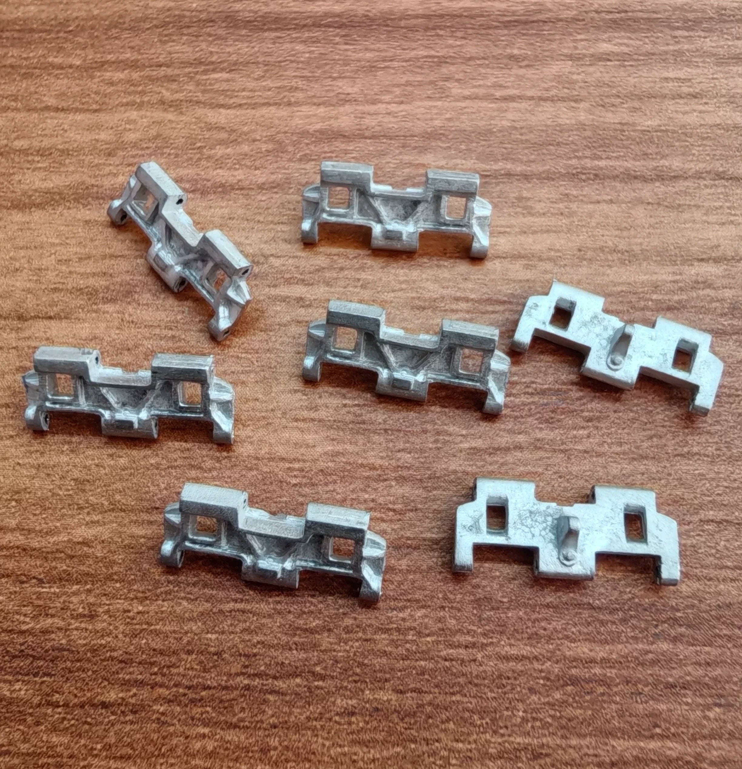 SSMODEL  32167B with FOV US Army M24 Joffre Light Tank 1/32 metal tracks with pins