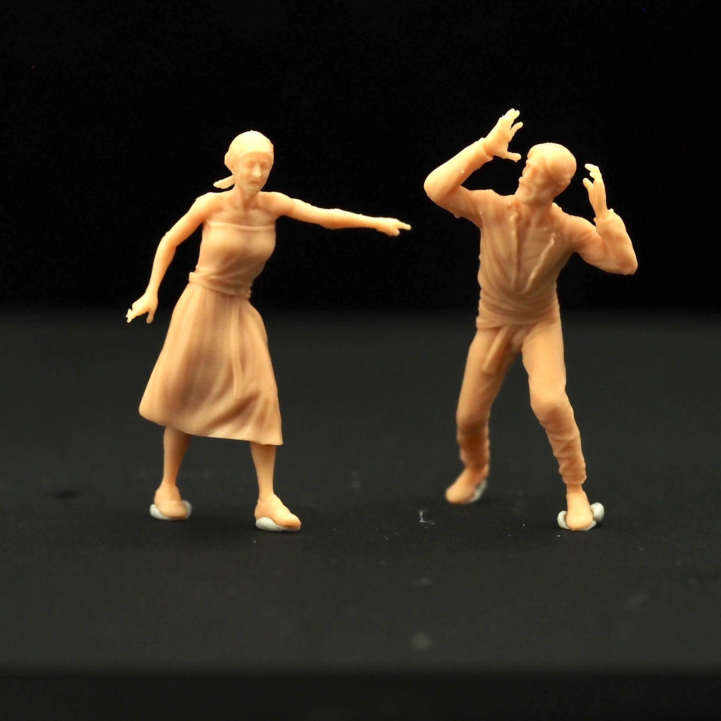 Modern civilians fleeing 5-person group LSSNO121 1/35/48/64/72/87/100/144