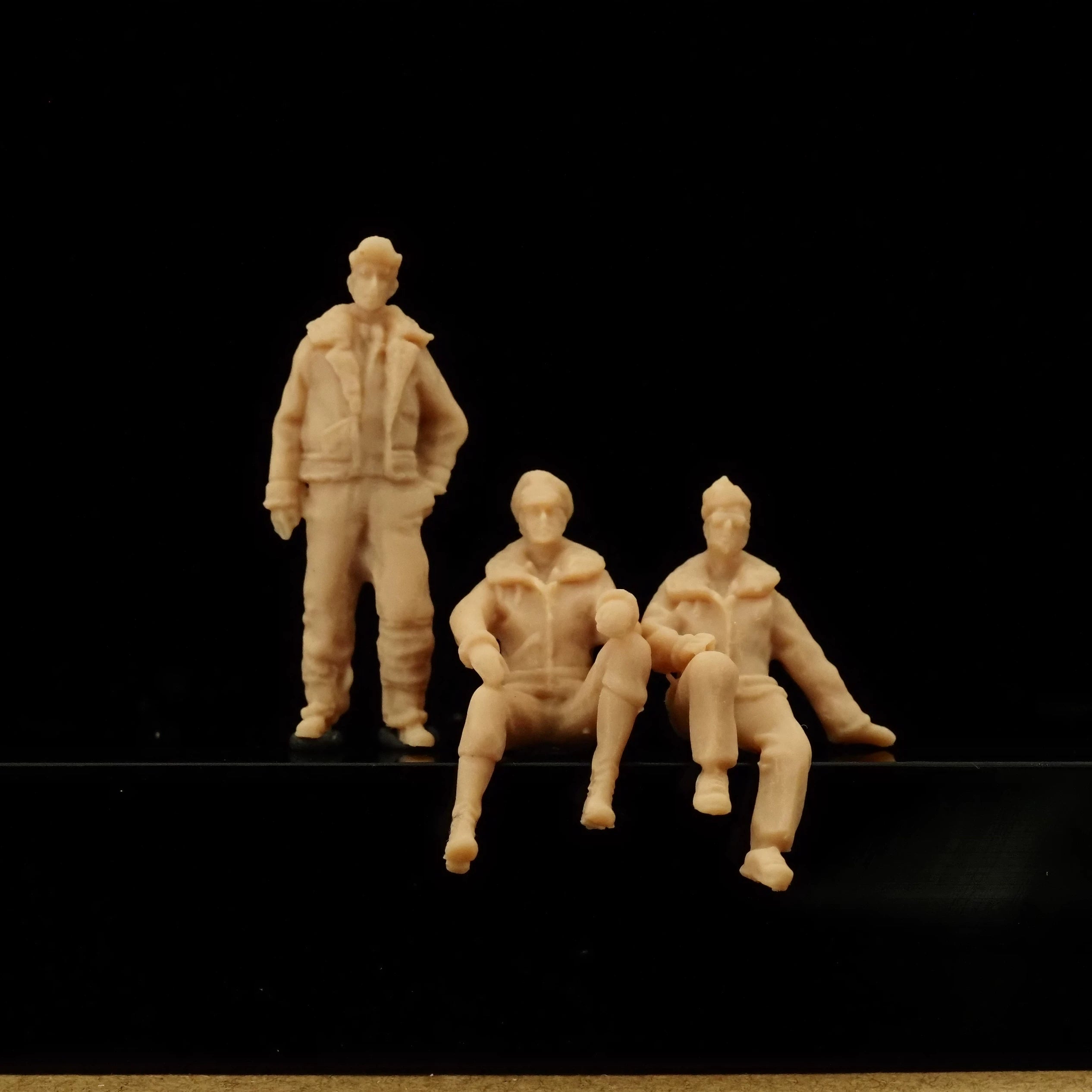 Three-man American pilots during World War II LSSNO147 1/35/48/64/72/87/100/144