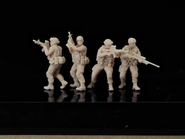 A 7-member modern peacekeeping force LSSNO151 1/35/48/64/72/87/100/144