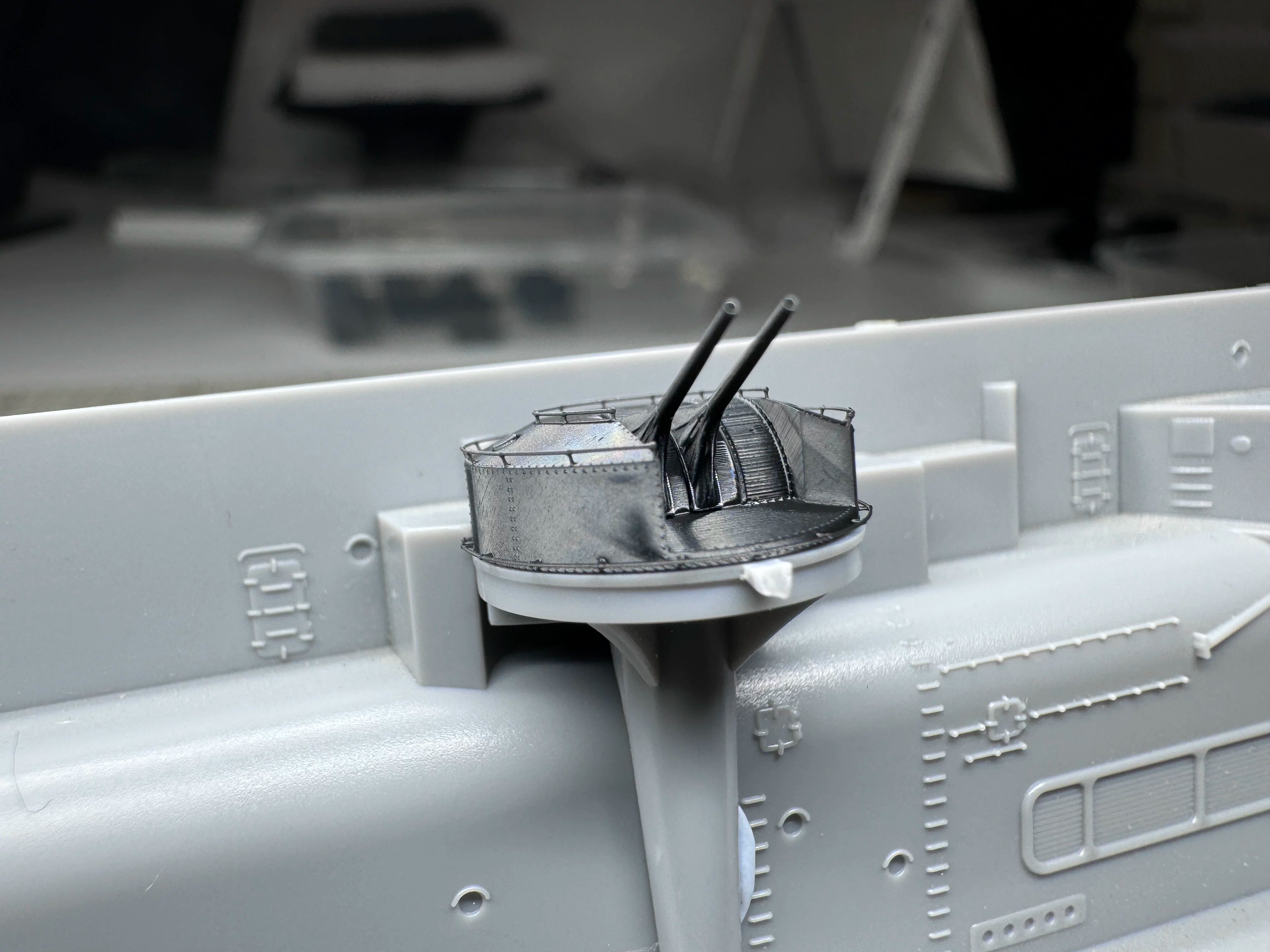 SSMODEL R350055  1/350Proportion Eat Orange 120mm twin anti-aircraft guns
