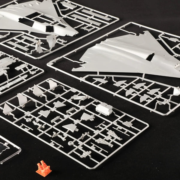 Trumpeter 1/72 01689 J-36 fighter jet (prototype) assembly model