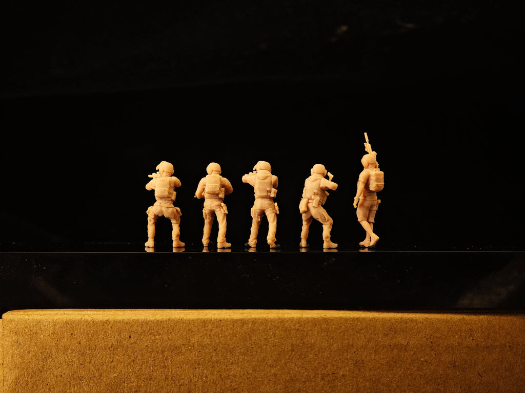 5 members of the German GSG9 special forces LSSNO247 1/35/48/64/72/87/100/144