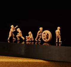 Miniature Model: Children Playing in World War II, 6-Person Group, Little Soldier, White Model LSSNO248 1/35/48/64/72/87/100/144