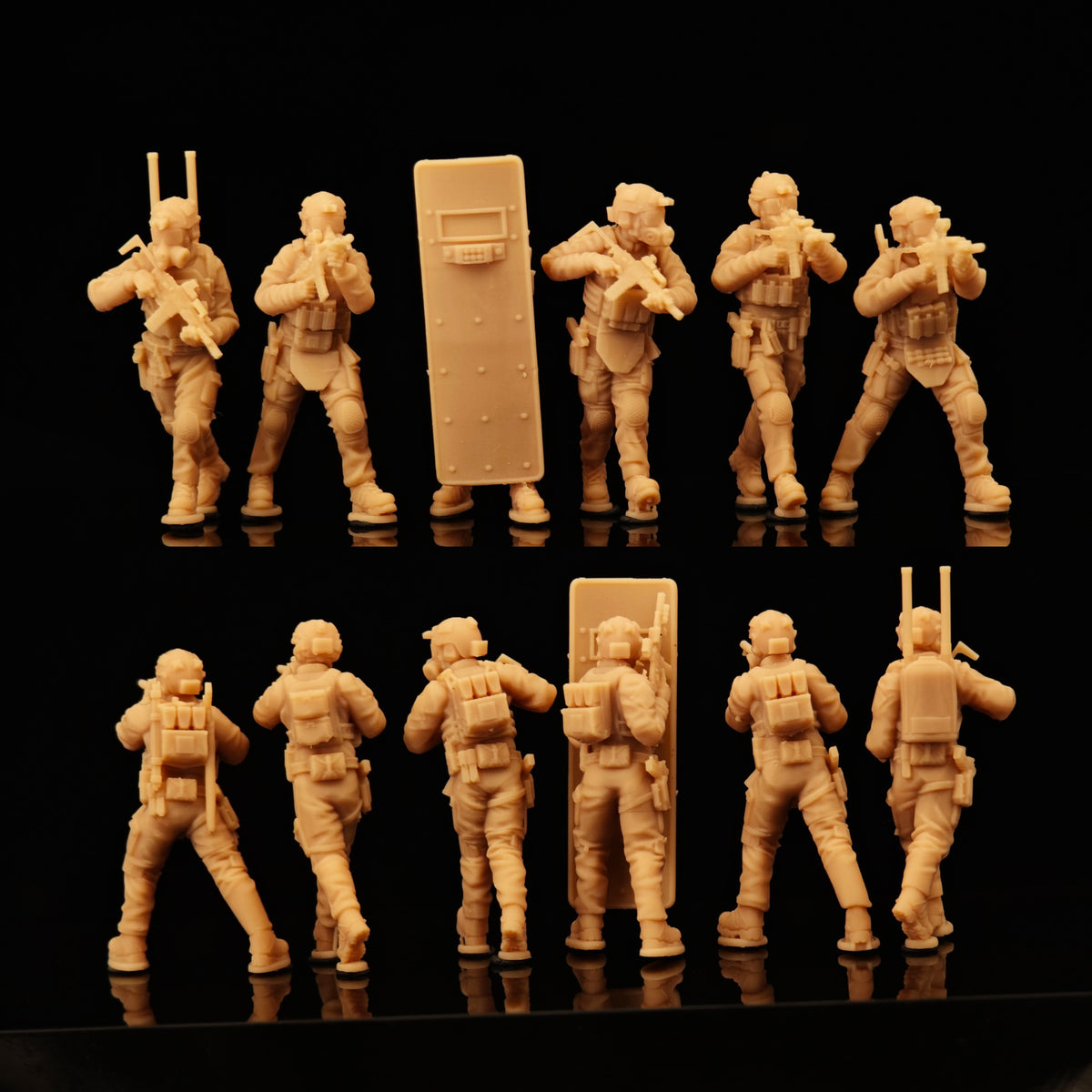 Six members of the British Special Air Service LSSNO217 1/35/48/64/72/87/100/144