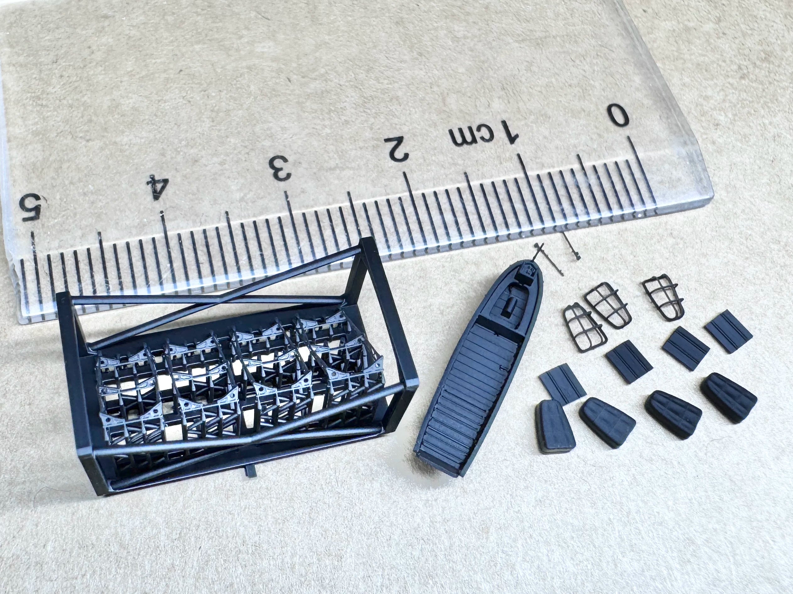 SSMODEL SSMODEL  R700038  1/700 scale 13-meter special awakening transport ship