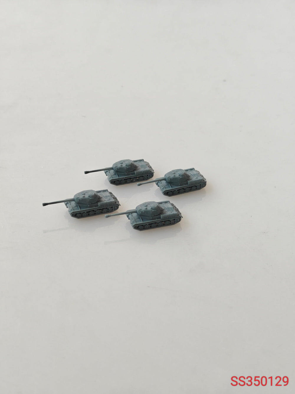 Detail view of SSMODEL SS129 Military Model USSR HeavyTanks IS-2 No.402 Model