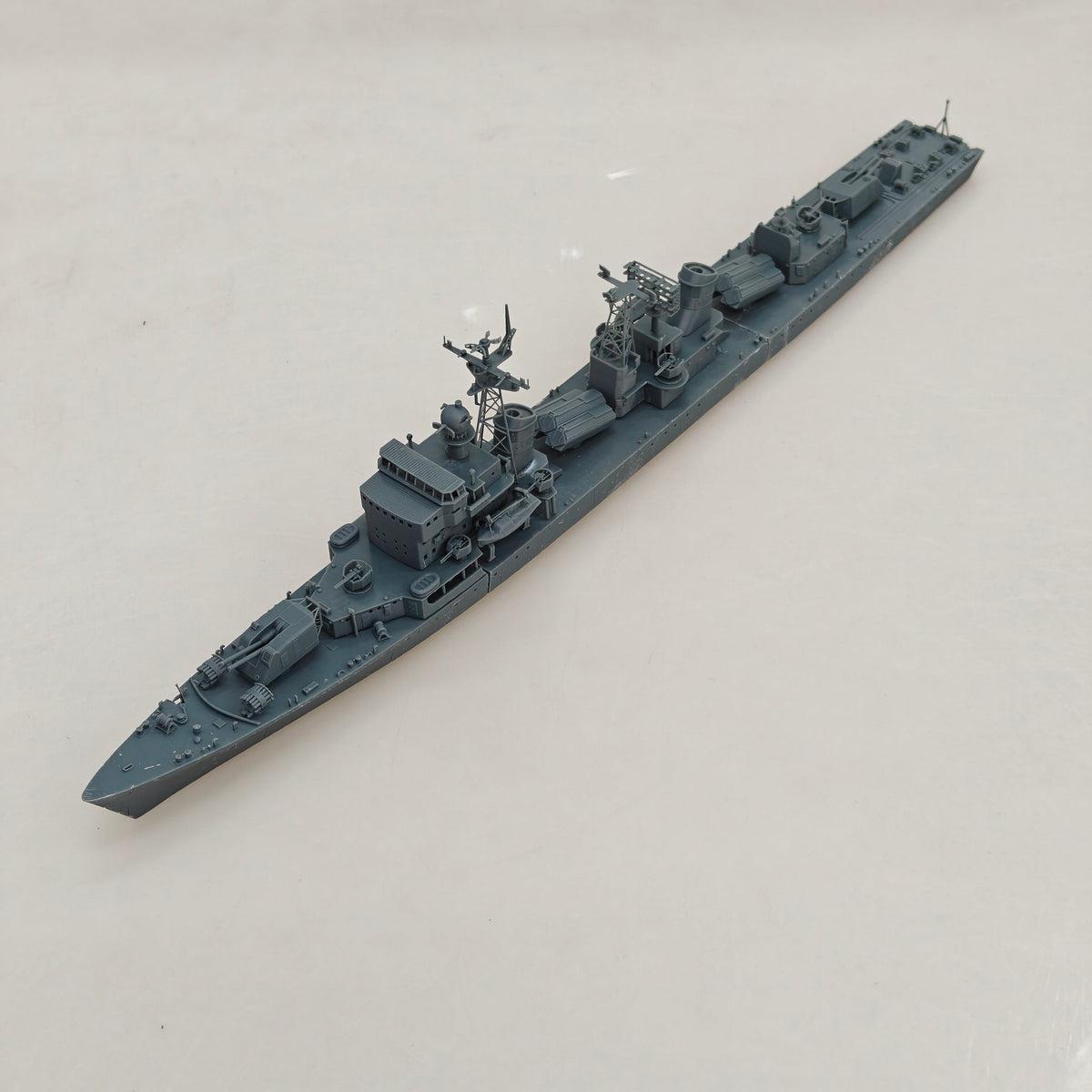 SSC177S  Military Model CNS Luda I Class Destroyer Full Hull — detail view 4