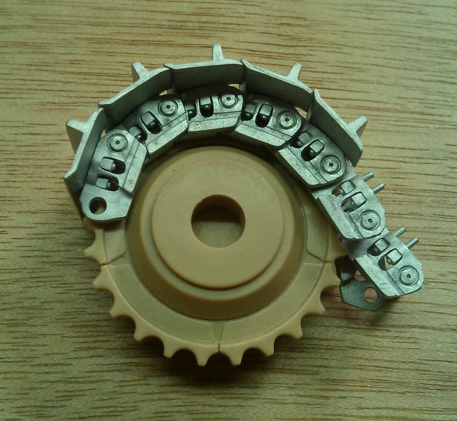 SSMODEL  35179 Teddy Bear D9R Armored Dozer 1/35 Metal Track Assembly Bite No Glue Required — detail view 3