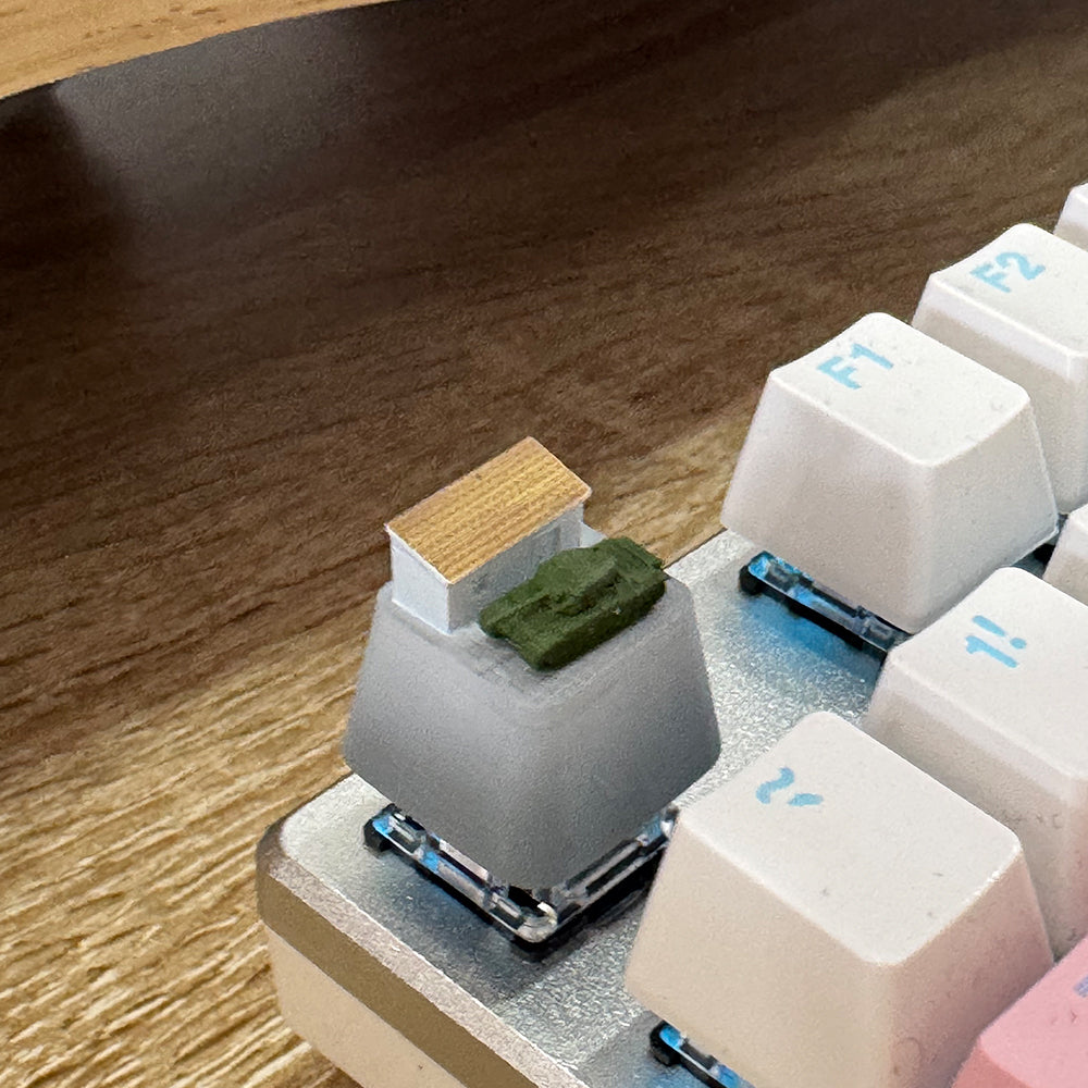 Yao's Studio YP-206I 1/-  Creative Mechanical Keyboard Keycap (Single)  Colored Version with Unique Tank Scene Keycap