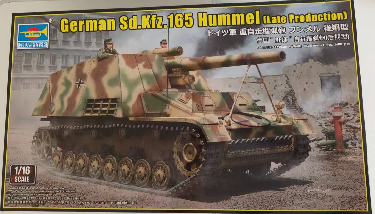 Trumpeter 00953 1/16 German Sd.Kfz.165 Hummel (Late Production) Model Kit — detail view 2