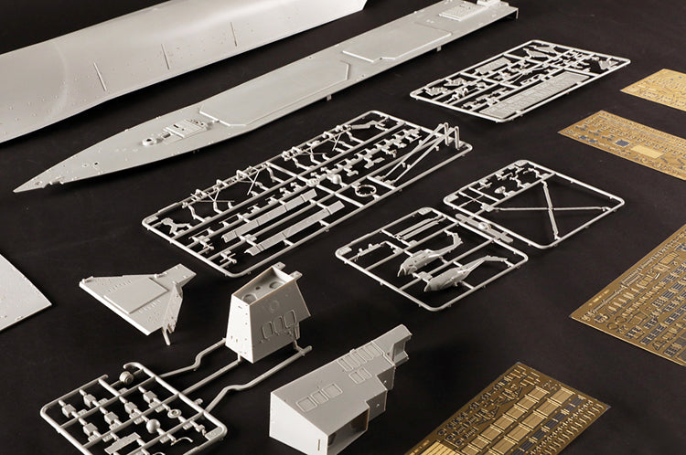 Trumpeter 62008 1/200 USS Donald Cook DDG-75 Destroyer Assembly Model Kit — detail view 33