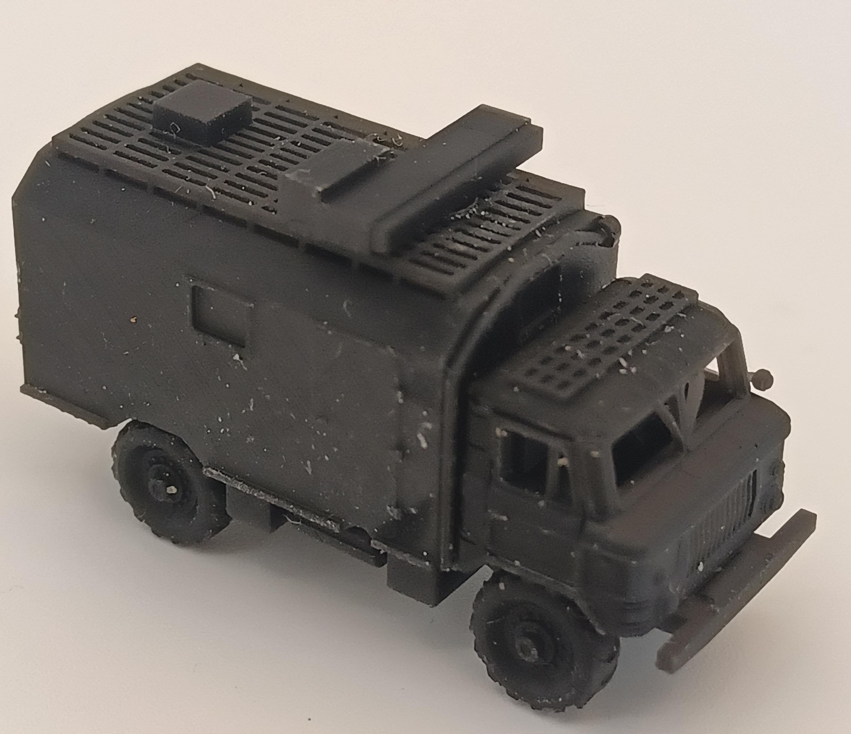 SSMODEL MODEL KIT 1/144Gaz-66 Electronic reconnaissance type TANK VNCV144RUS0003