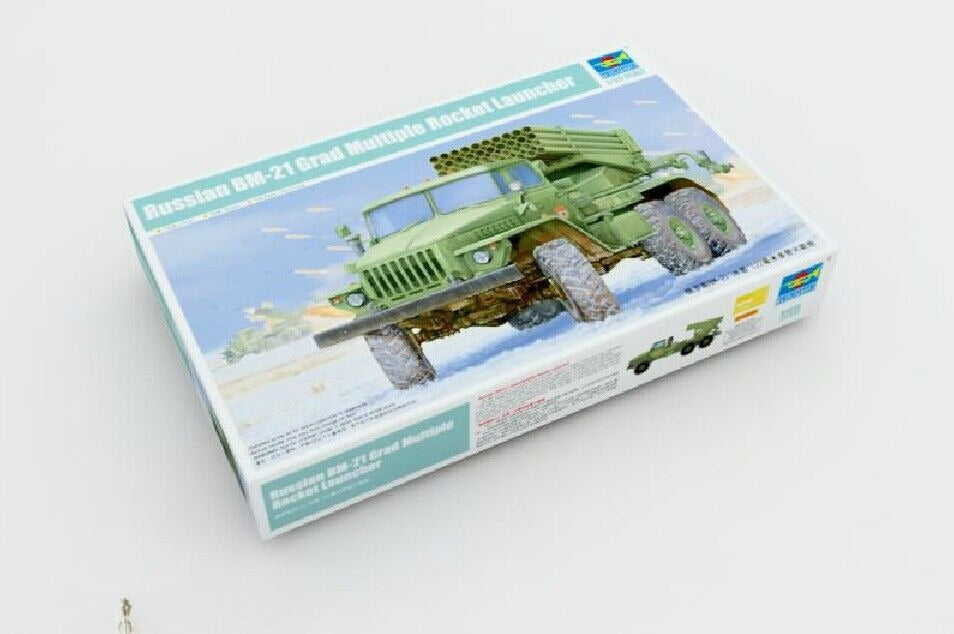 Trumpeter 1/35 01013 Russian BM-21 Grad Multiple Rocket Launcher Rare — scale model kit