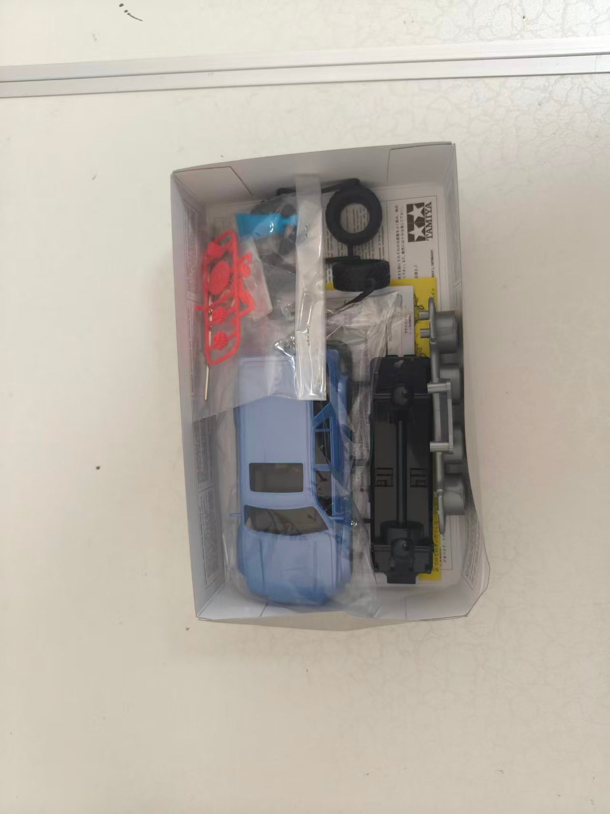 Tamiya 19017 1/32 Mini 4WD Kit Toyota Hilux Surf SSR-G 4Runner Hi-Lux — detail view 3