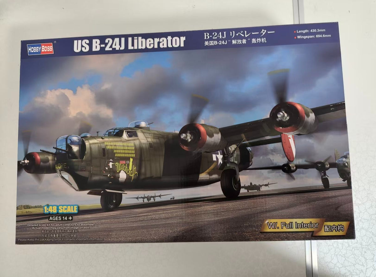 HobbyBoss 81774 1/48 US B-24J Liberator 81774 — detail view 3