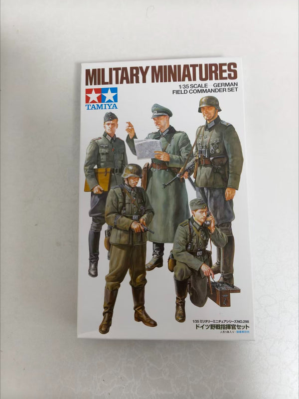 Tamiya 35298 1/35 Scale Model Military Kit WWII German Field Commander Set