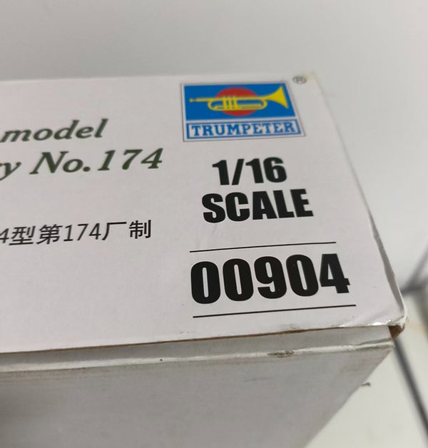 Trumpeter 00904 T34/85 MODEL 1944 1:16 Model Kit