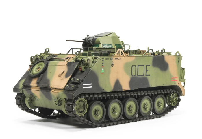 AFV Club AF35377 1/35 Australian M113A1 LRV Diehl 513 Track VersionModel Kit — detail view 2