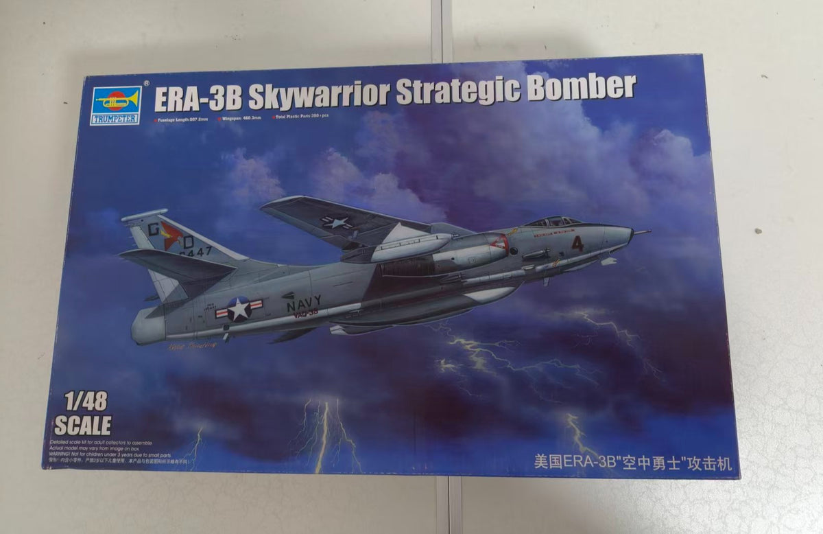 Trumpeter 1/48 02873 ERA-3B Skywarrior Strategic Bomber — detail view 3
