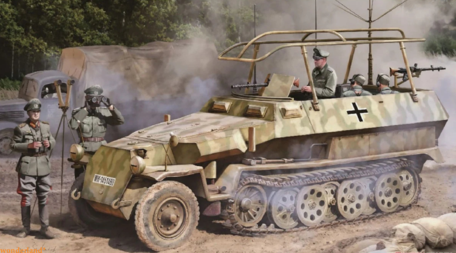 Dragon 6442 1/35 Sd.Kfz.251/6 Ausf.C Command Vehicle w/EZ Track/Metallic Car