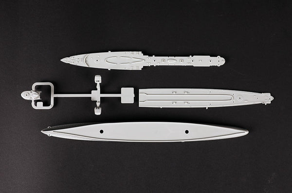 Trumpeter 06747 RUSSIAN DESTROYER TASZKIENT 1942 1/700 Model Kit