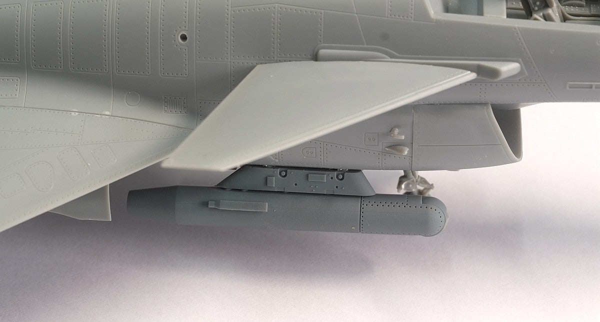 Five star FS48013 1/48 Modern Chinese PLA Air Force WMD-7 Laser Guiding Pod