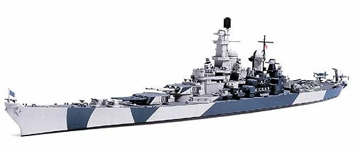 Tamiya 31616 1/700 Scale Water Line Model Kit US Navy Battleship USS Lowa BB-61