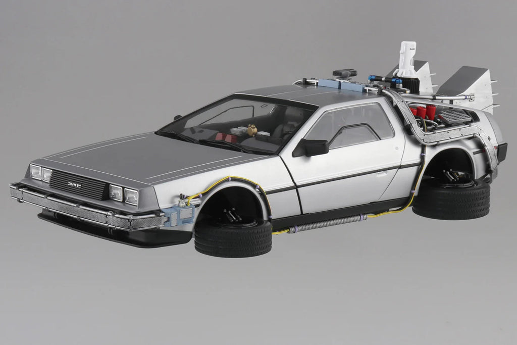 Aoshima AO-06437 1/24 Back to the Future Part II The Time Machine"Delorean"