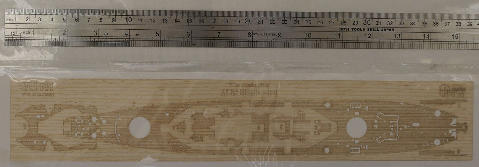 Hunter 1/700 USS Missouri BB-63 wooden deck for ACADEMY 14222 W70144