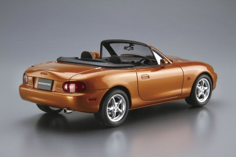 Aoshima AO-20468 1/24The Model Car(117)Kit Mazda MX-5 Miata Roadster RS NB8C '99