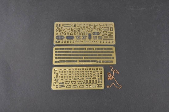 Trumpeter 05329 1/350 HMS DREADNOUGHT 1915 Model Kit — detail view 3