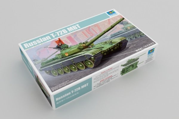 Trumpeter 1/35 RUSSIAN T-72B MBT Model Kit - 05598