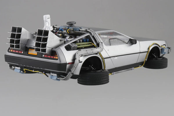 Aoshima AO-06437 1/24 Back to the Future Part II The Time Machine"Delorean"
